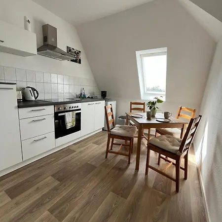 1 Raum Dachgeschosswohnung In Ruhiger Lage Limabach - Oberfrohna Exterior foto